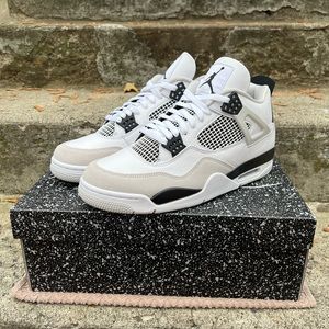 Nike Air Jordan Retro 4 Military Black